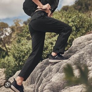 Athleta Trekkie Belted Pants Womens 8